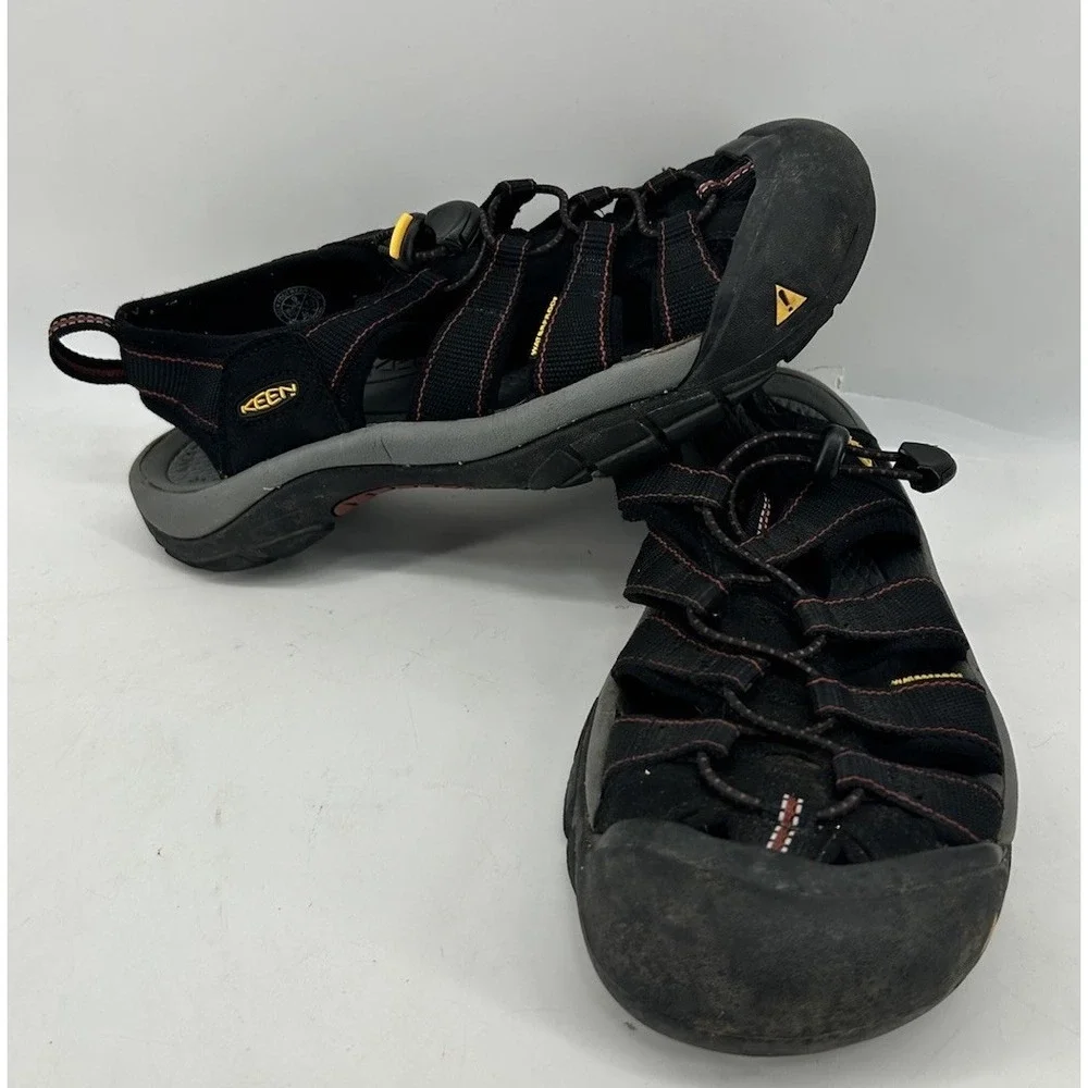 Keen Newport H2 Hiking Sandals Slip On Rubber Toe Black Men's Size 9